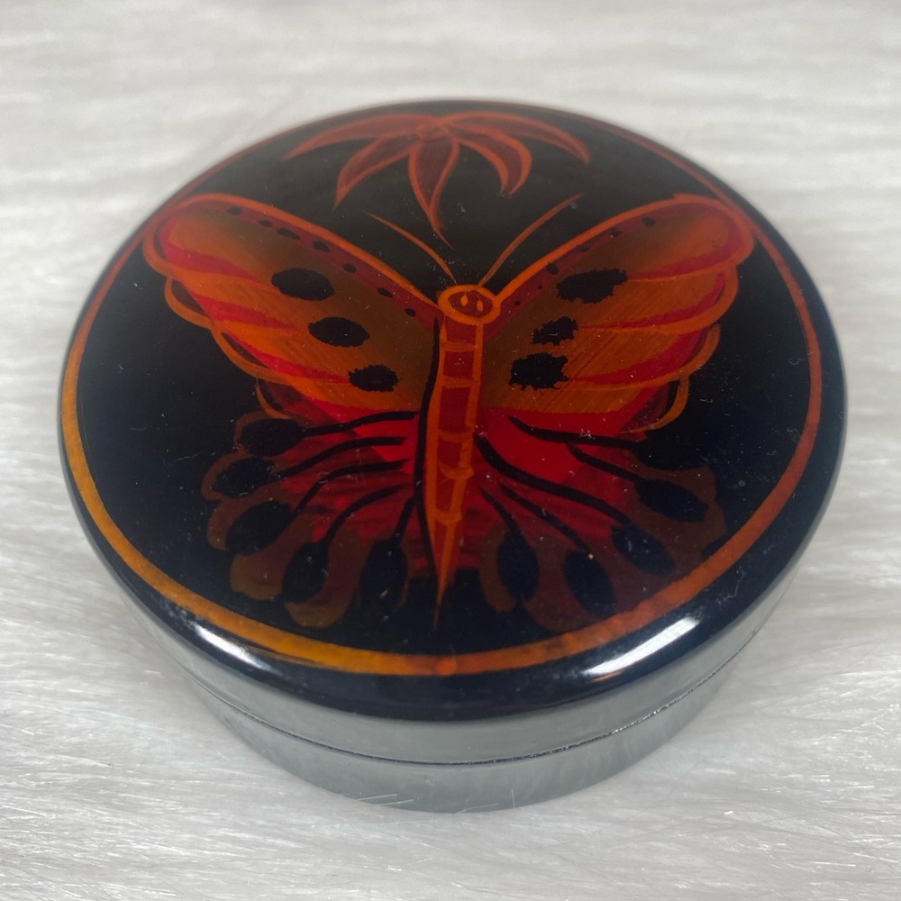 Pier 1 Imports Butterfly Lacquer Wood Trinket Box Red Velvet Interior